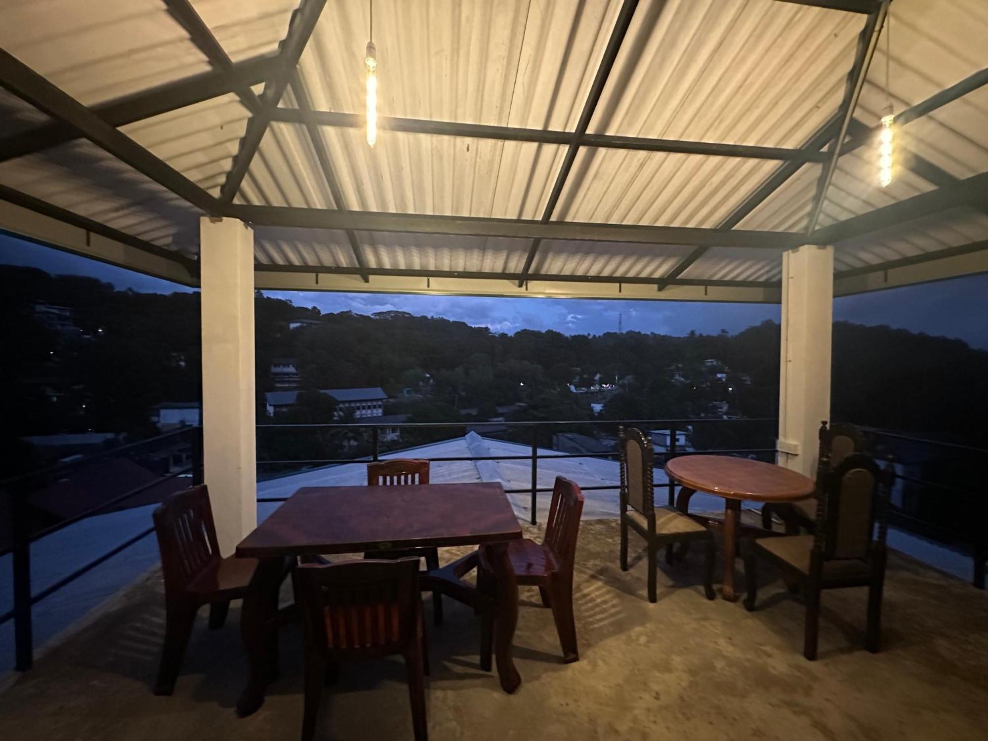 The Sky Tents Kandy Exterior photo